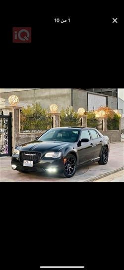 کرایسلەر 300